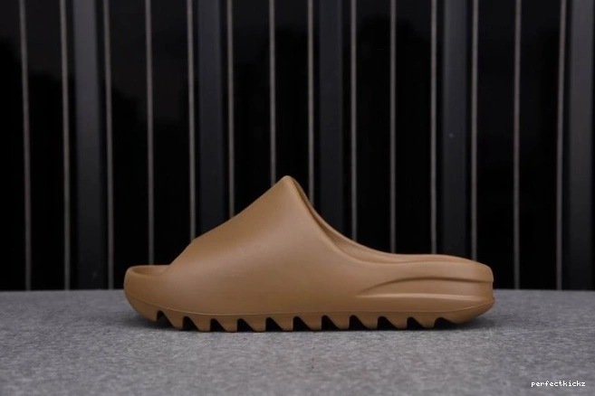 G55492 Core Yeezy Slide Adidas 0813